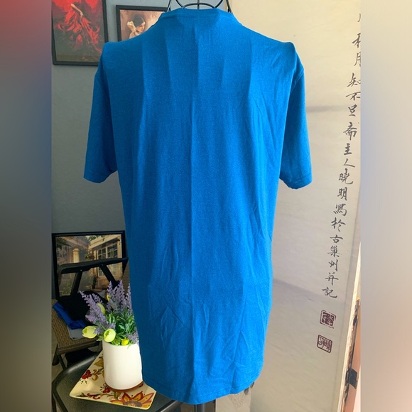 Lightweight tee - Picture 2 of 4